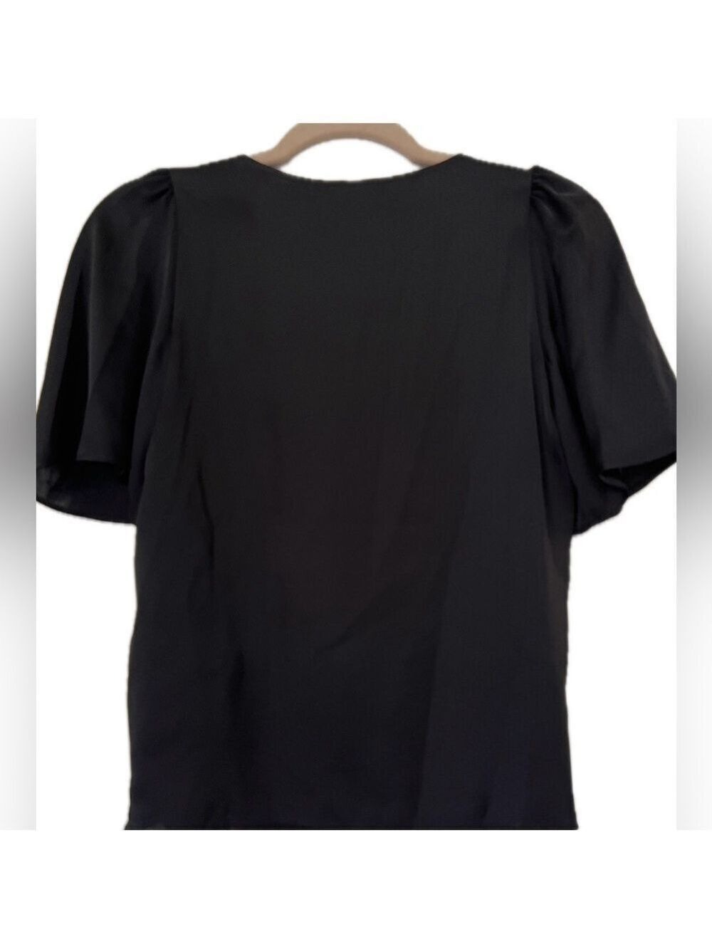 NWT BANANA REPUBLIC PETITE SATIN FLUTTER-SLEEVE TOP IN BLACK. SIZE XS - Picture 3 of 5